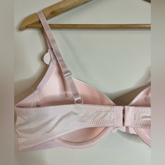 NWT Carisma Light Pink T-Shirt Bra – 36C Underwire Lightly Padded - Picture 8 of 13